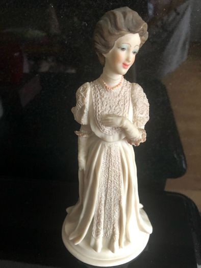Belcari figurine