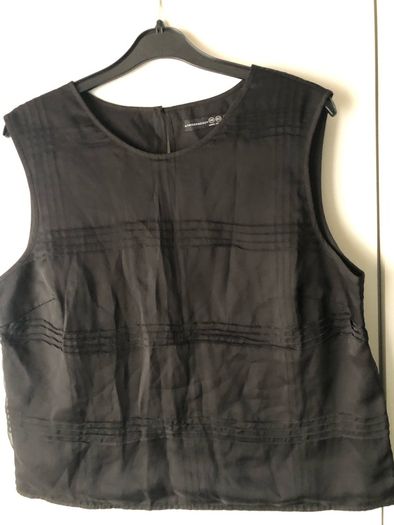 Ladies stunning top size 14