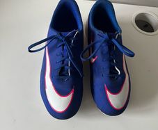 Nike football boots - like new