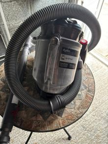 Powerful Dyson DC29 Animal vacuum cleaner in excellent working condition.