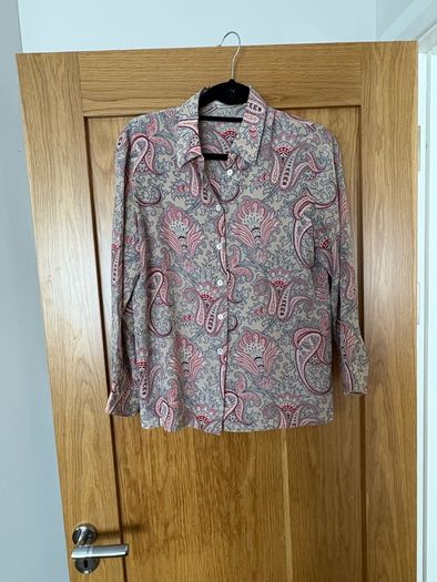Jaeger shirt 100% silk Size S-M