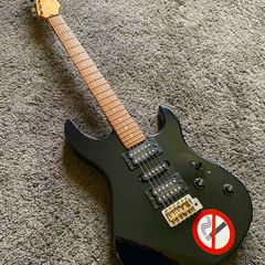 YAMAHA ERG 121 Electric Guitar