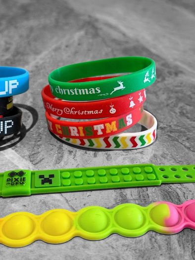 Pre Owned Kids Rubber Bracelets x10