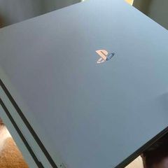 PS4 Pro white