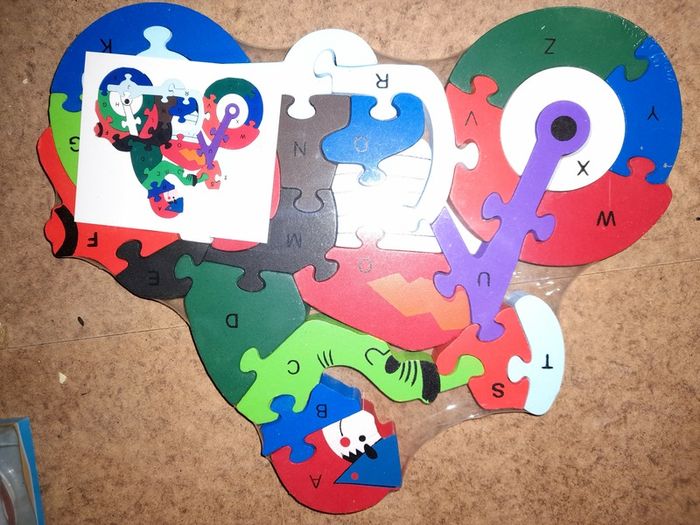 Wooden number/alphabet puzzle