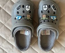 Star Wars clogs size 13