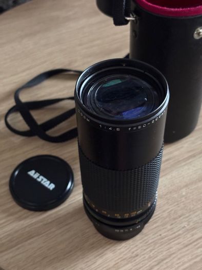 AISTAR 80-200mm f/4.5 Vintage Manual Focus Zoom Lens + Caps & Hard Case