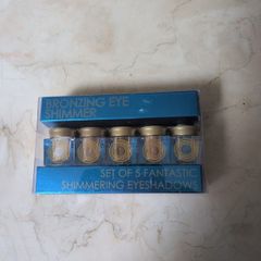 Set Of Shimmering Eyeshadow X 5.  B.N.W.T.