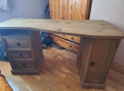 Free Desk