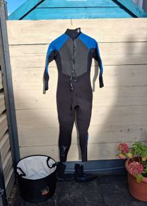 Ladies Wetsuit, Booties & Surf Bag Bundle