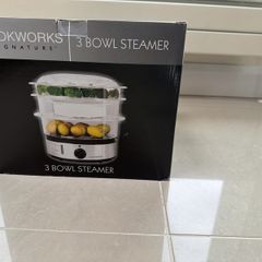 Brand new. Cookworks 3 bowl steamer