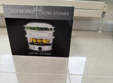 Brand new. Cookworks 3 bowl steamer