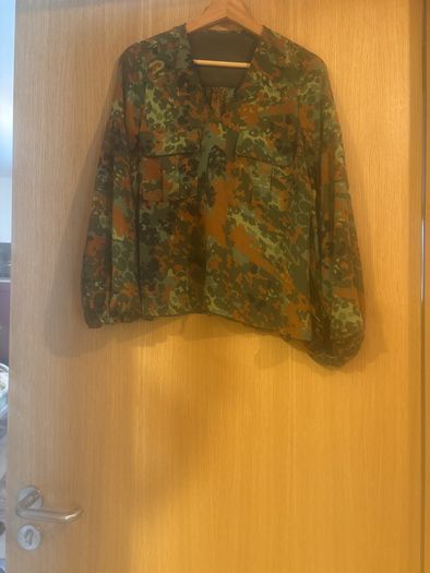 ladies  cropped top