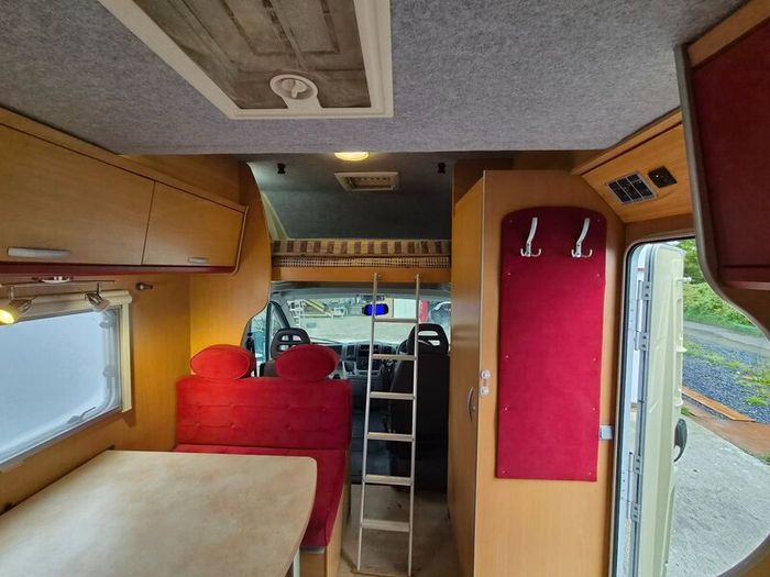 Camper