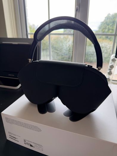 Apple AirPods Max USB-C Headphones Genuine with proof