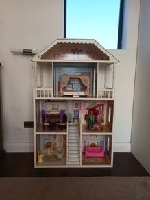 doll house