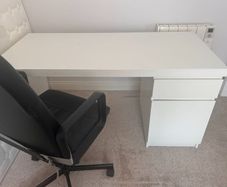 Office desk and chair