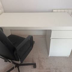 Office desk and chair