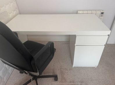 Office desk and chair