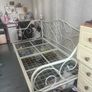 day bed Image 2