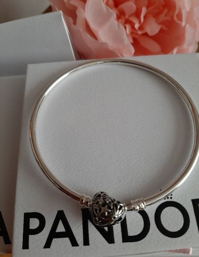 new genuine pandora moments bangles