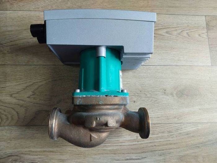 Wilo Yonos MAXO-Z 30/0.5-12 Commercial Circulating Pump For Parts / Repair