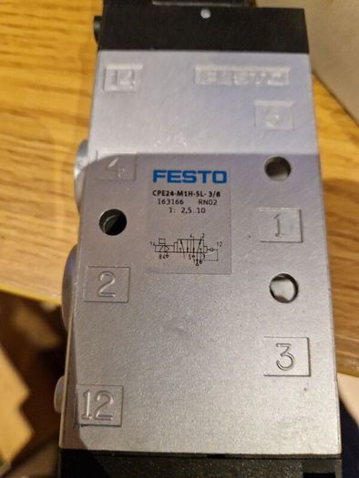 Festo Cpe24-m1h-5l-3/8