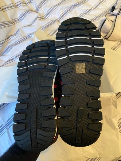 Genuine prada lips runners