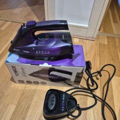 Tower CeraGlide 2-in-1 Cord/Cordless Steam Iron (2400W)