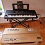 Yamaha PSR-SX720 Keyboard  Like New Image 4