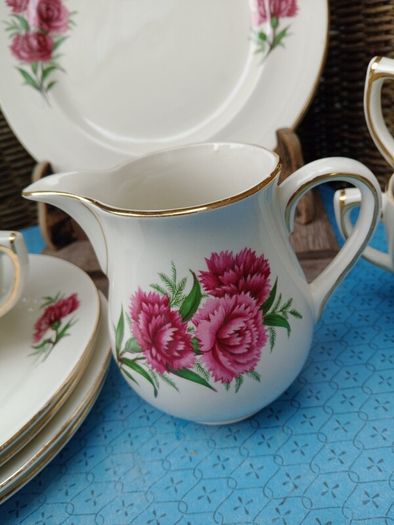 Carrigaline, vintage tea set, vintage cups