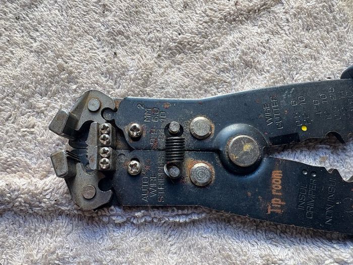 RS wire strippers/cutters