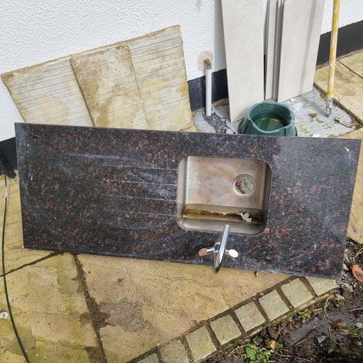 granite kitchen counter