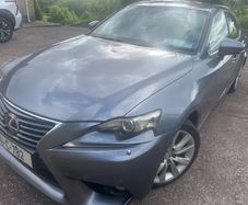 Lexus is300 hybrid