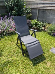 2x garden lounge chairs