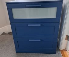 Chest of drawers