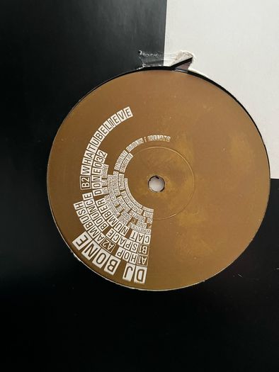 10e each Techno 12" vinyl