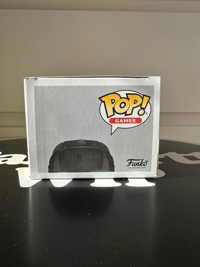 Funko Pop! Fortnite Dark Vanguard (Glow) #464