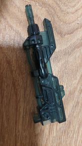 Transformer / toy / weapon