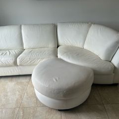 corner sofa with footrest