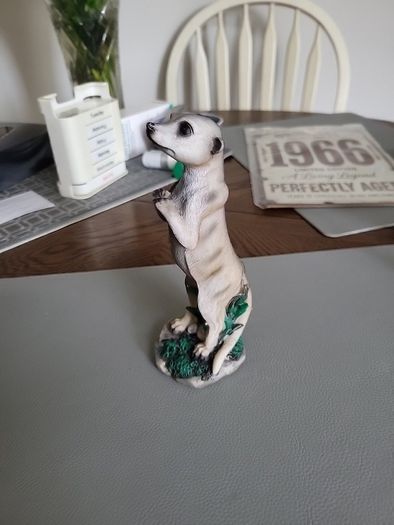 Mercat figurine