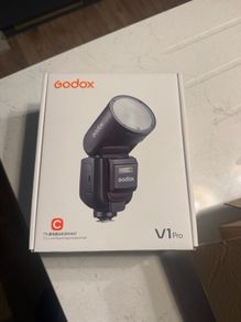 Godox v1 pro canon new speedlight