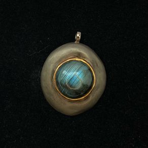 Labradorite pendant