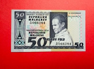Madagascar  50 FRANCS   1974 . Pick 62a ( Uncirculated )