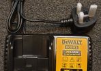 DeWalt charger DCB113