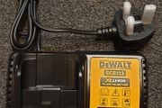 DeWalt charger DCB113