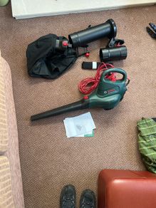leaf blower