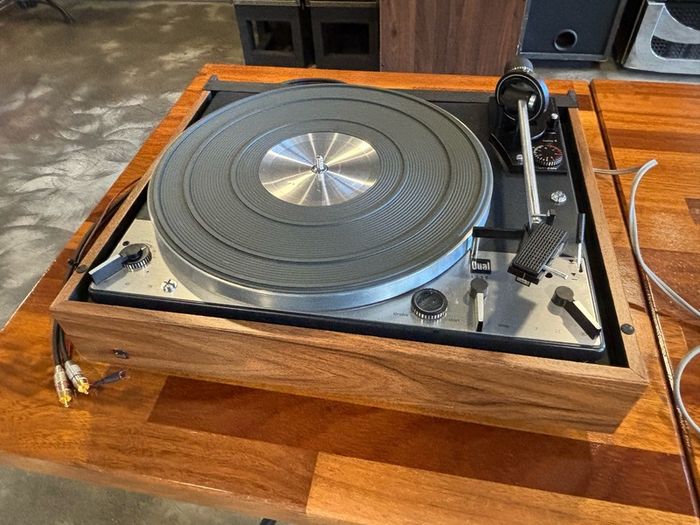 Vintage DUAL 1229 Turntable