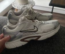 mens trainers
