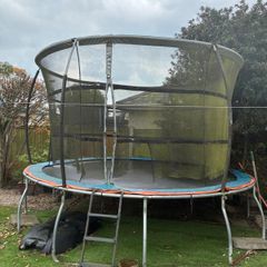 Trampoline